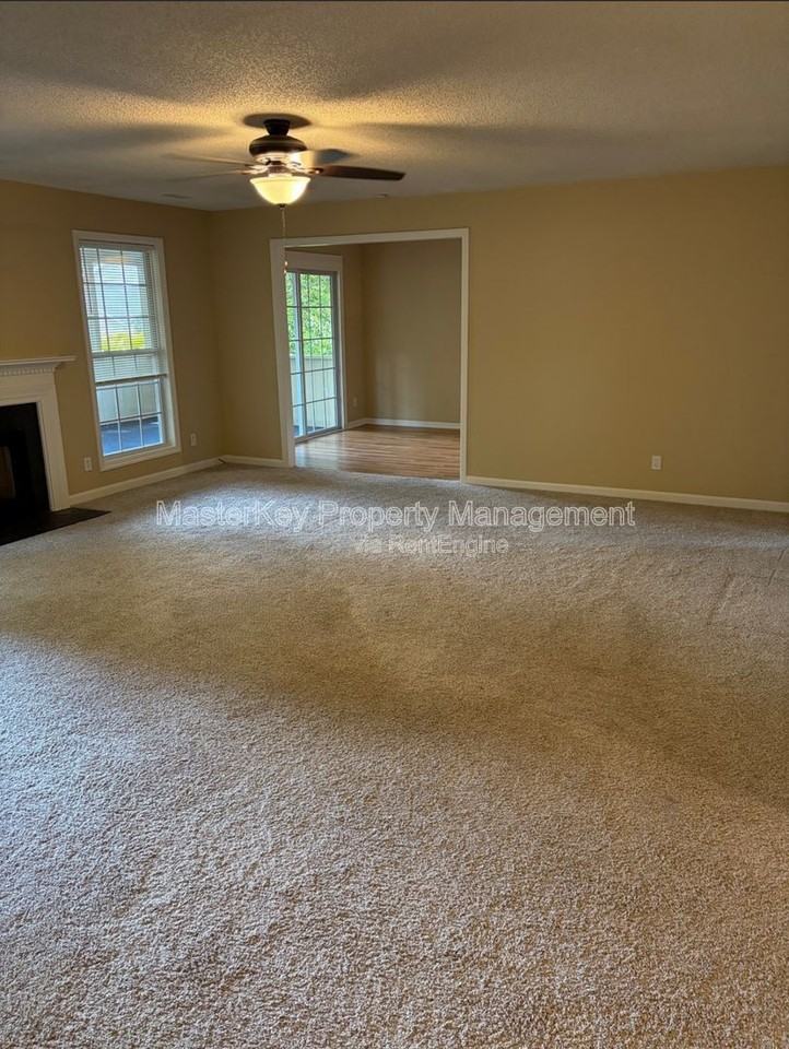 1401 Ravensthorpe Dr - Photo 5 of 19