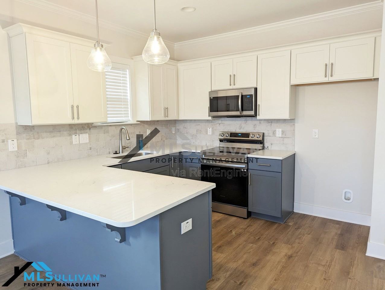 701 Grant St - Photo 3 of 11