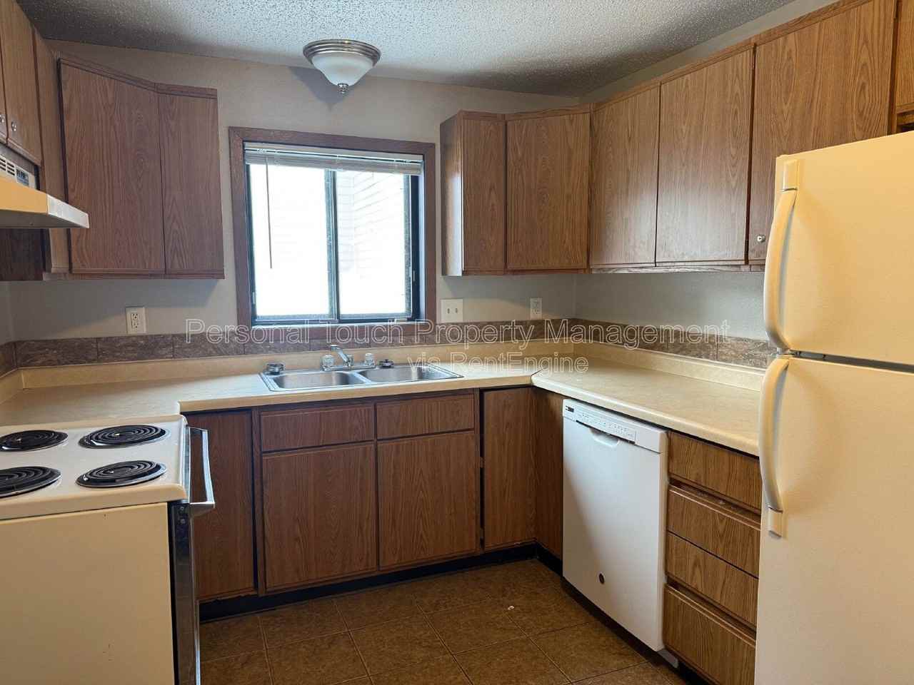 202 7th Ave N #4 - Photo 2 of 14