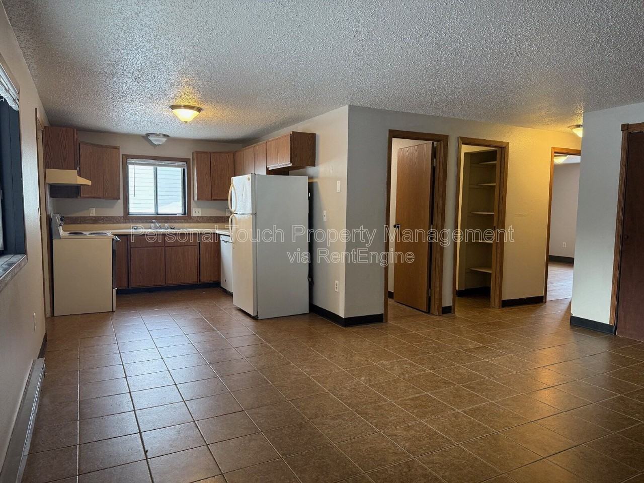 202 7th Ave N #4 - Photo 3 of 14