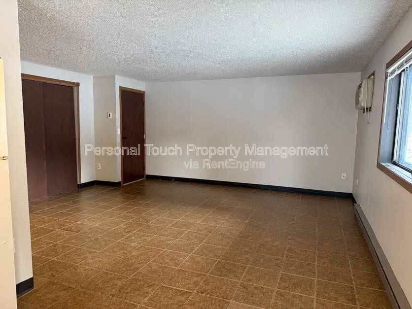202 7th Ave N #4 - Photo 5 of 14