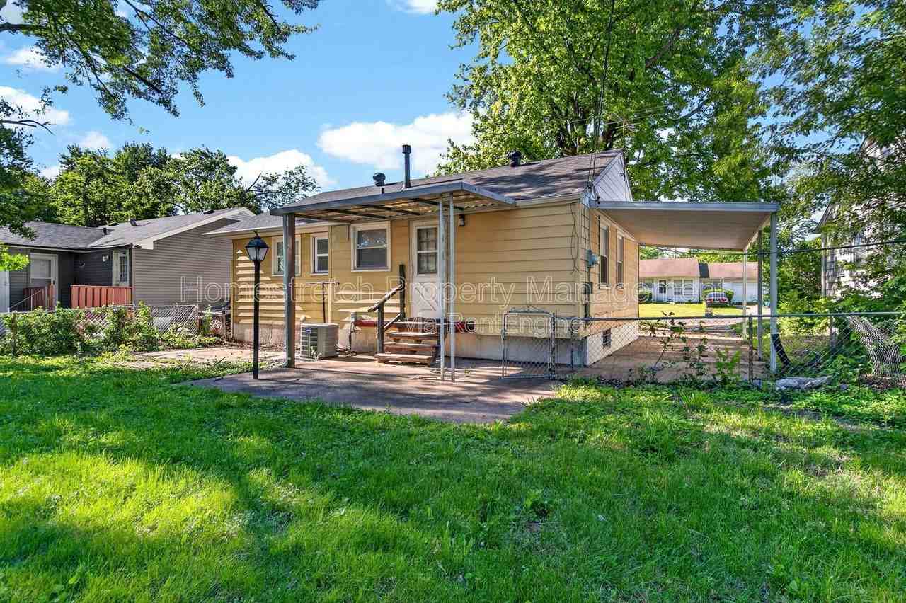 329 Midlothian Rd - Photo 3 of 35