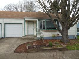 featured image of 2855 Nw Lincoln Ave