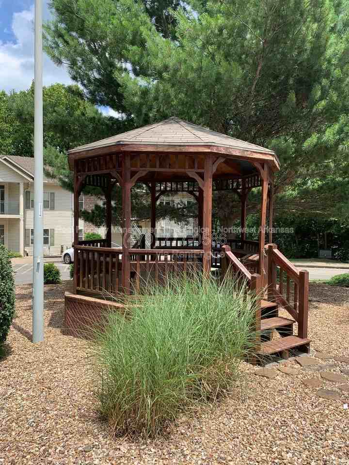 54 Watkins Way #B - Photo 6 of 17