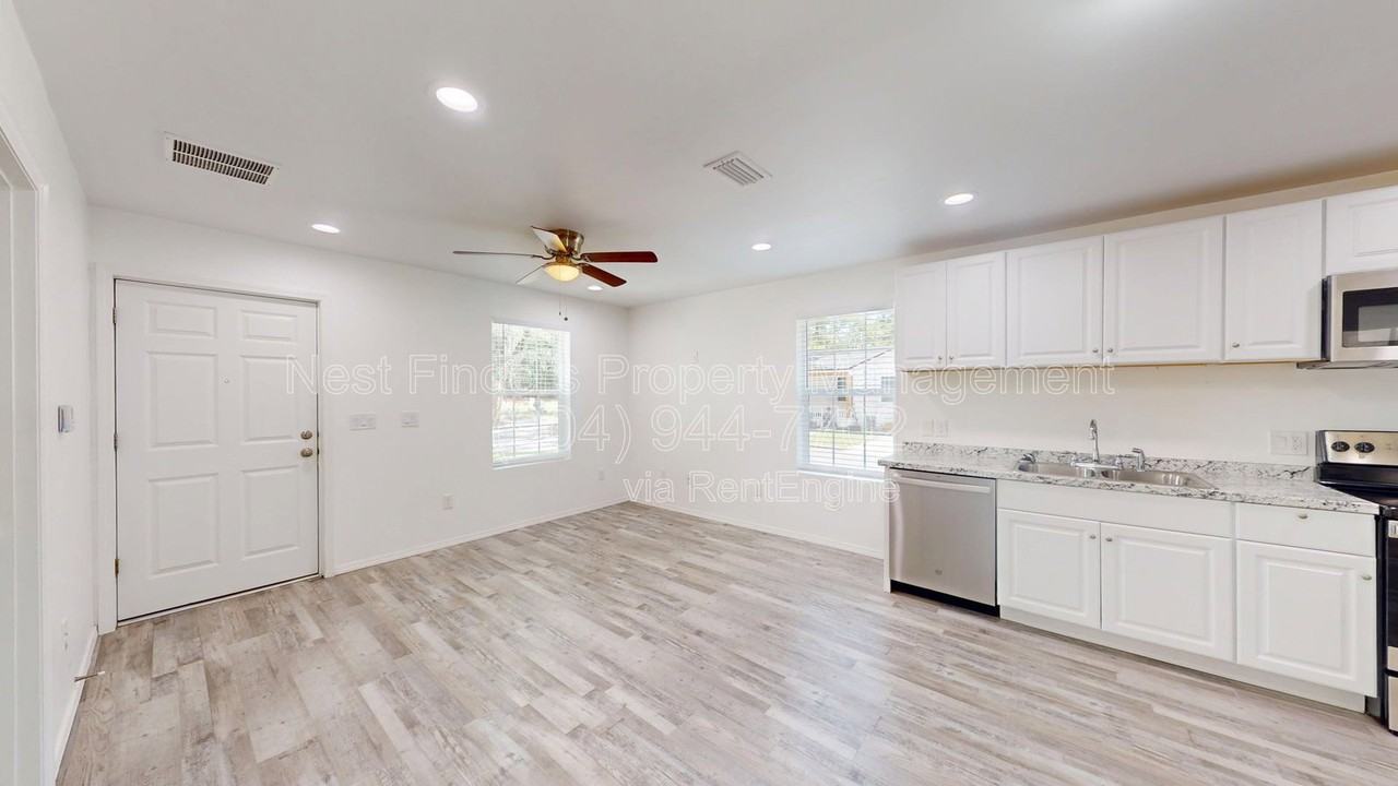 2220 Flesher Ave - Photo 5 of 18