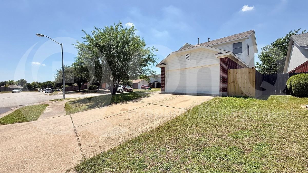 21204 Secretariat Ridge Ln - Photo 2 of 20