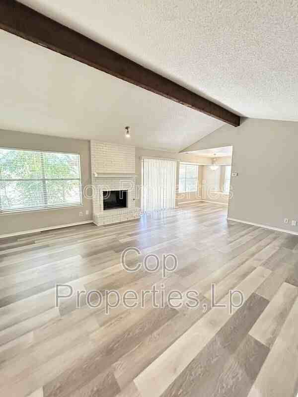 6219 Sun Holw - Photo 2 of 14