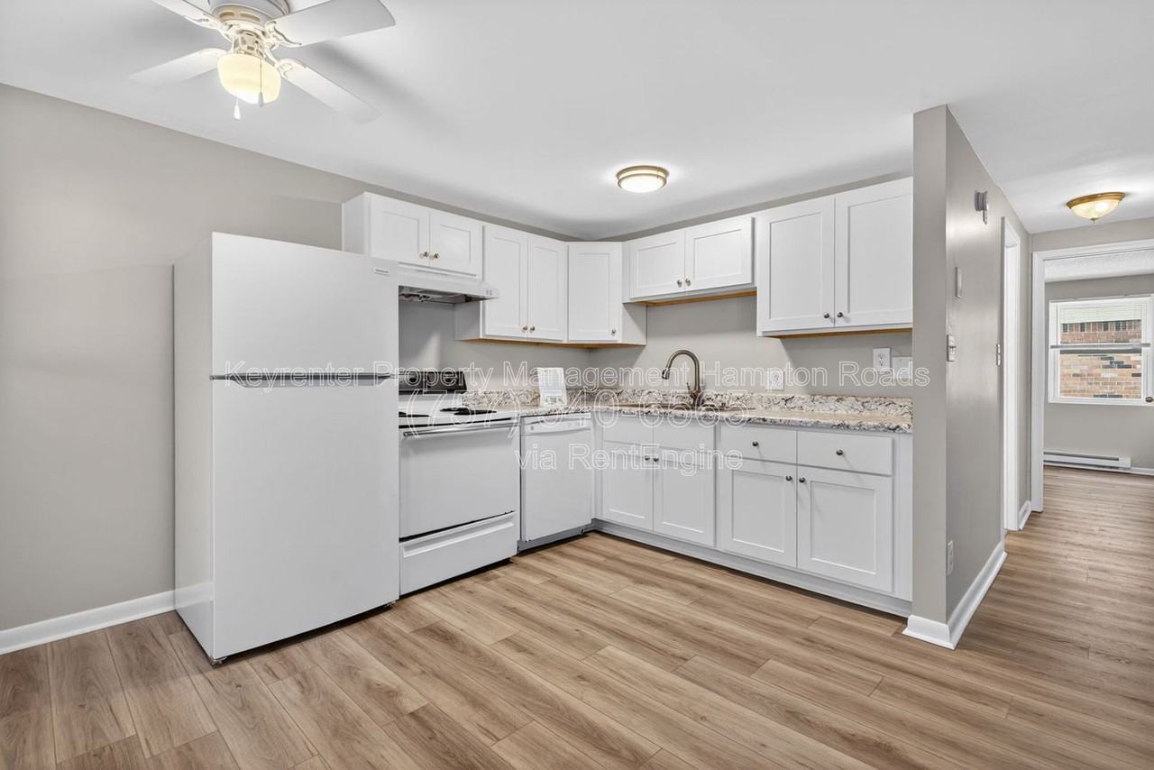 6249 Alexander St #B - Photo 7 of 15
