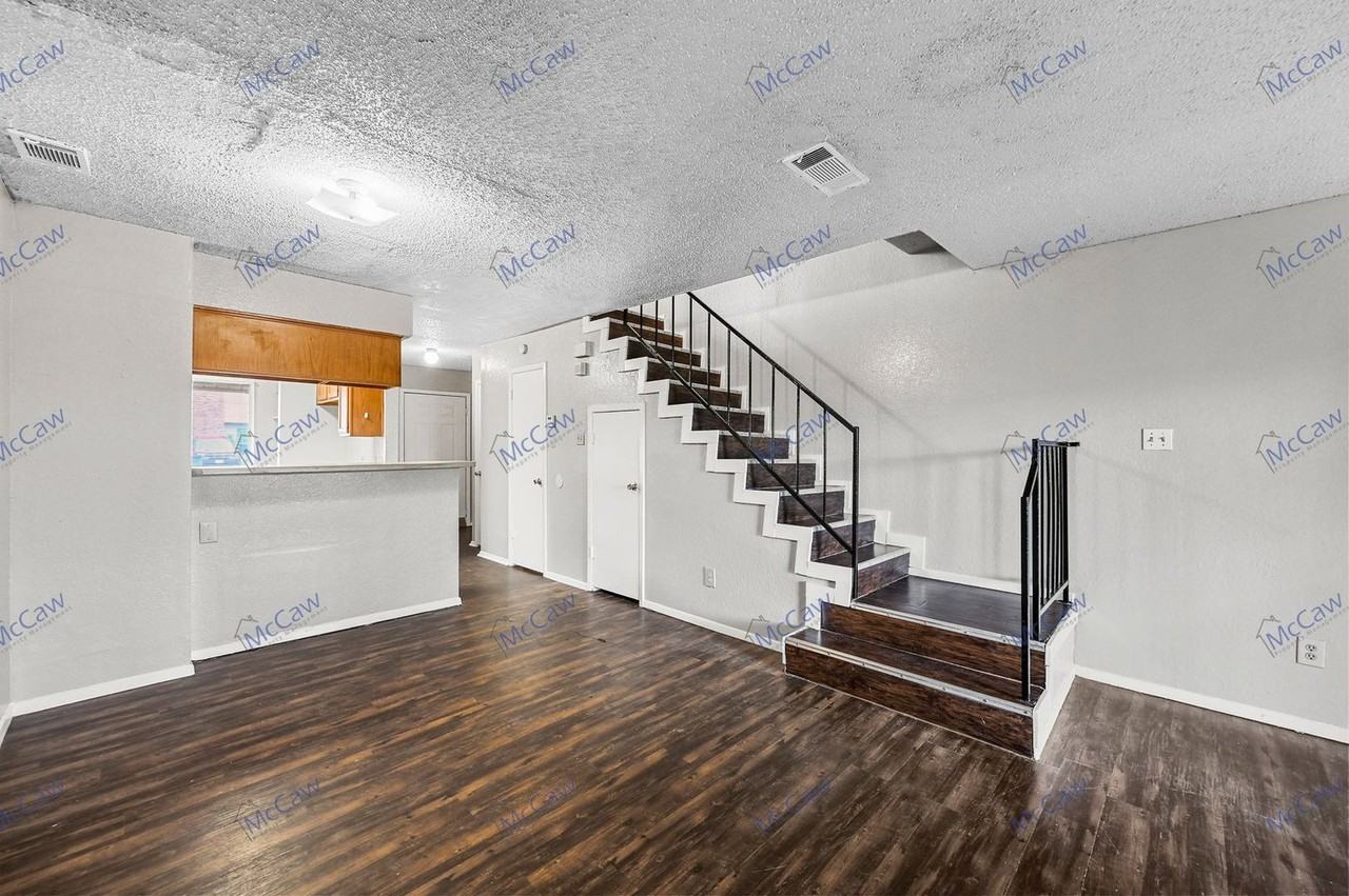 2198 Aspen Dr - Photo 5 of 19
