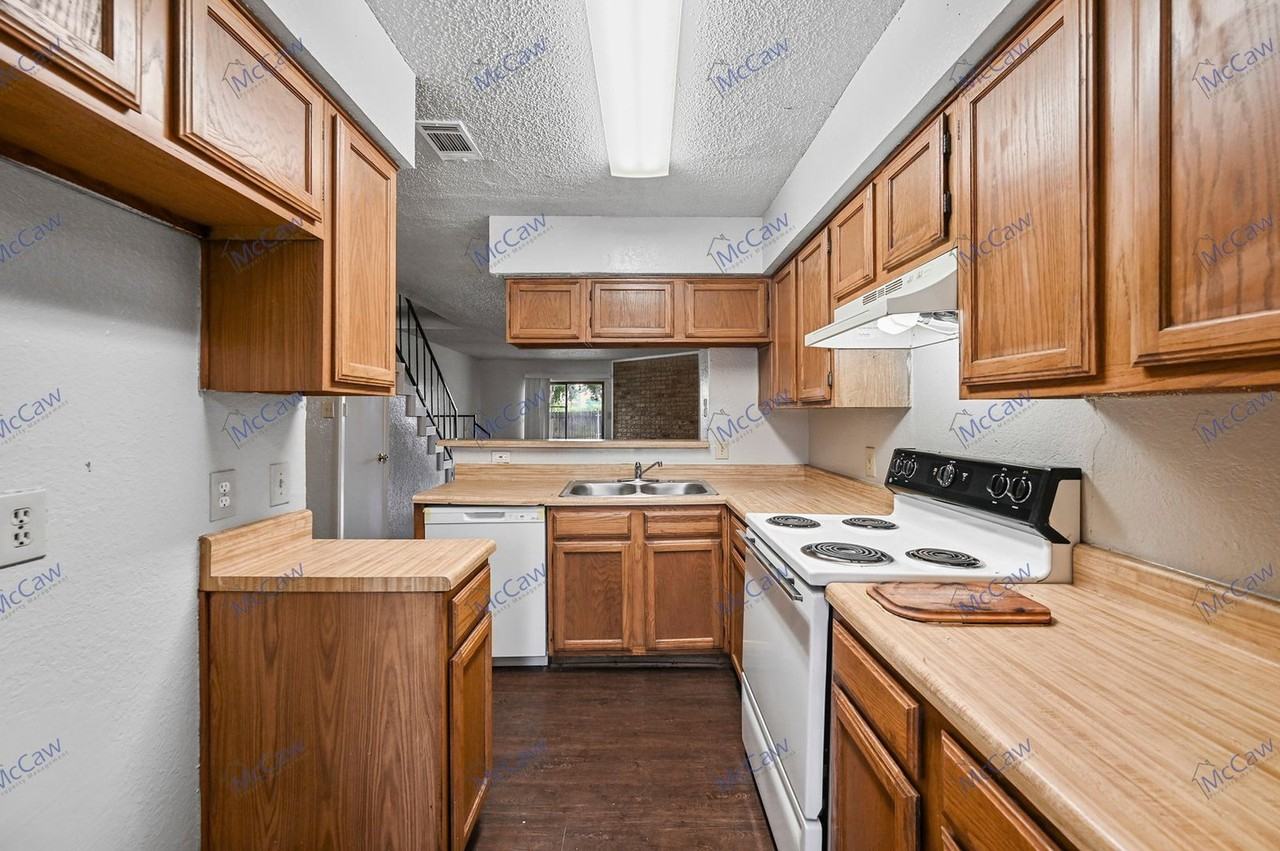 2198 Aspen Dr - Photo 6 of 19