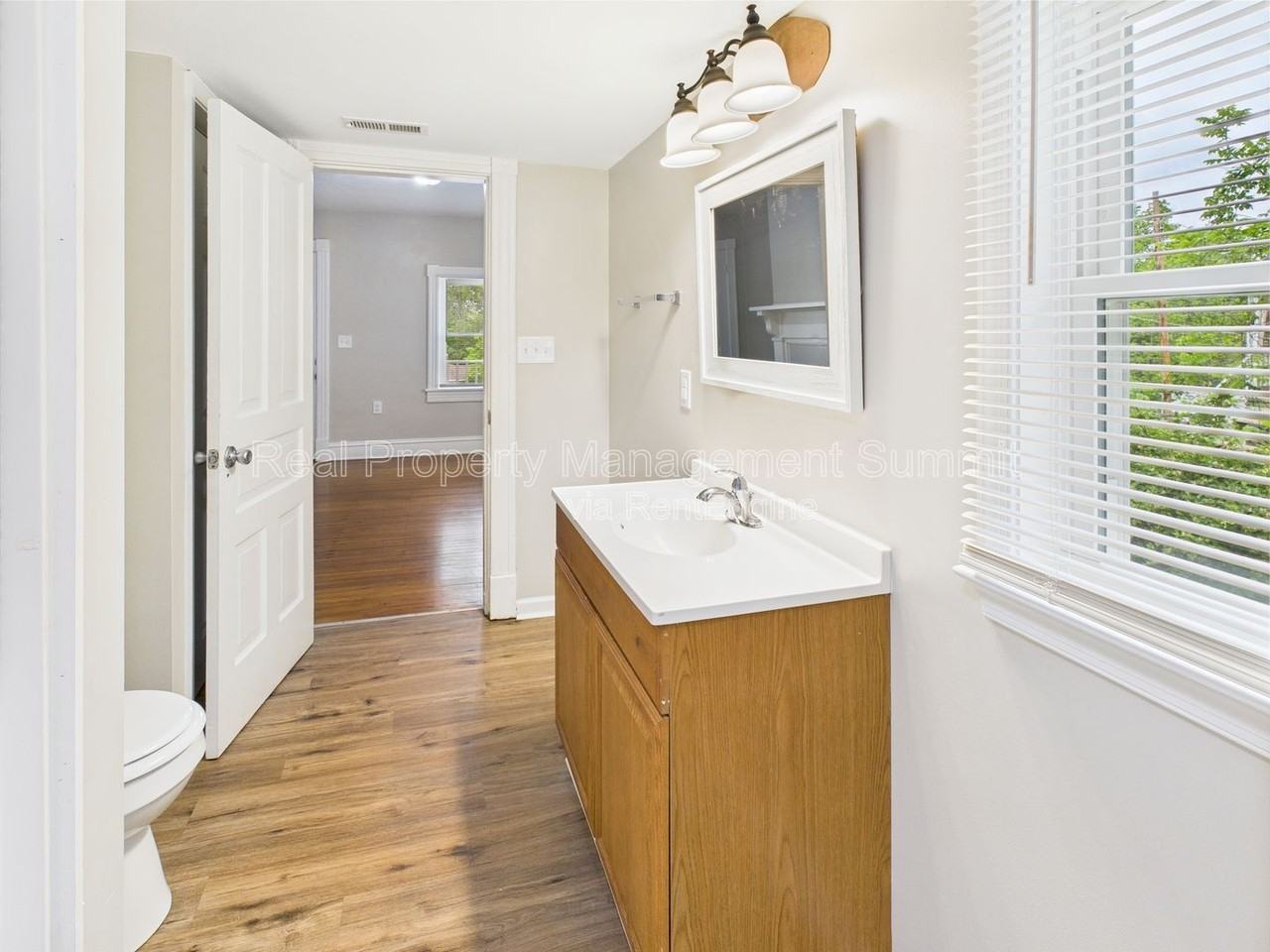 1036 Albemarle Ave - Photo 7 of 24