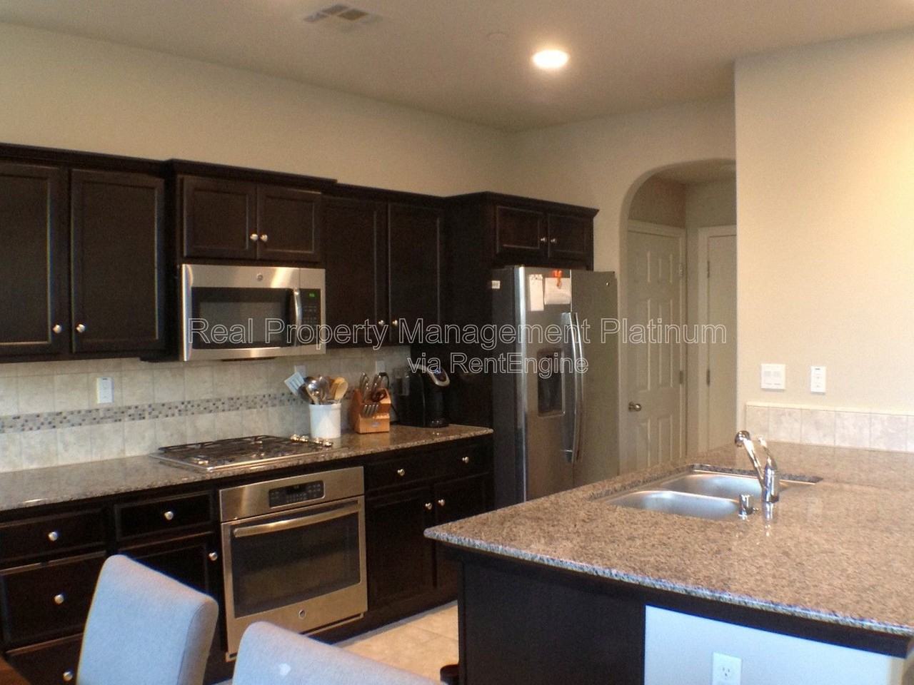 1324 Royalty Way - Photo 3 of 12