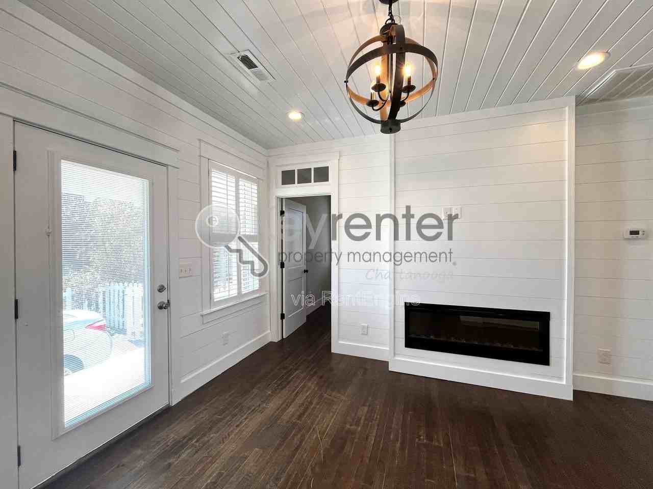 405 Spears Ave - Photo 4 of 18