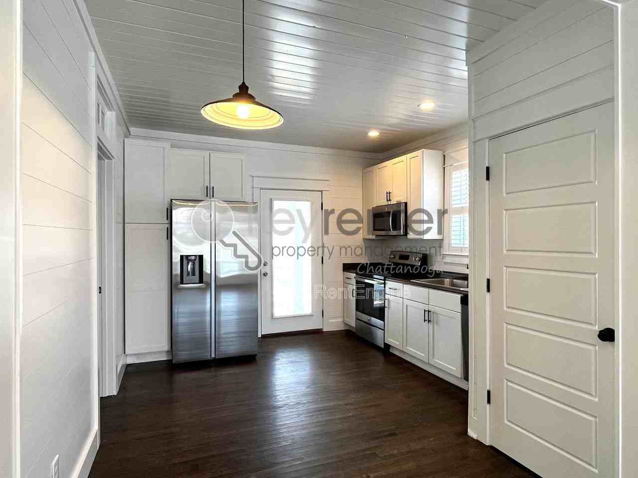 405 Spears Ave - Photo 5 of 18