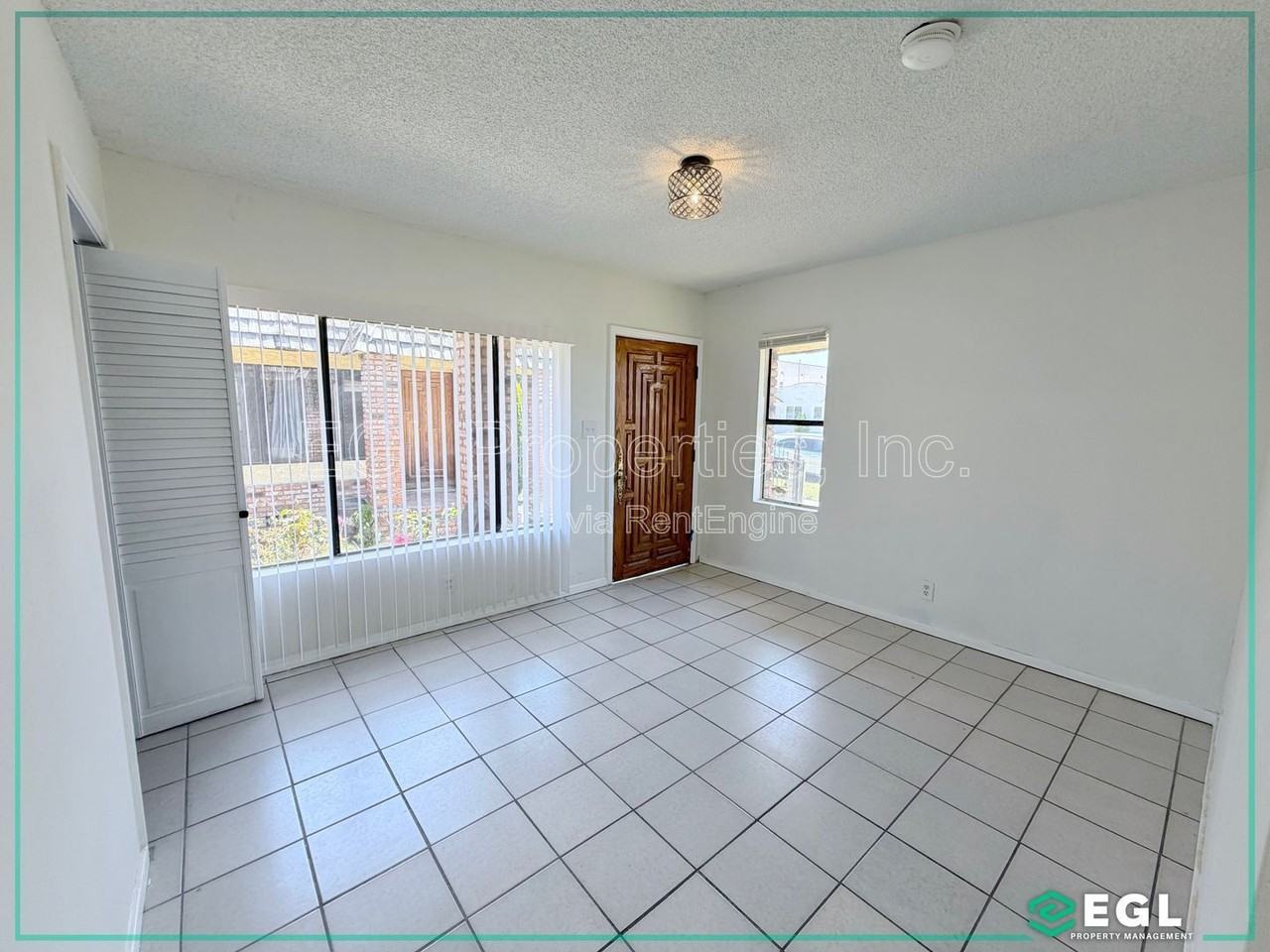 2822 12th Ave - Photo 3 of 14