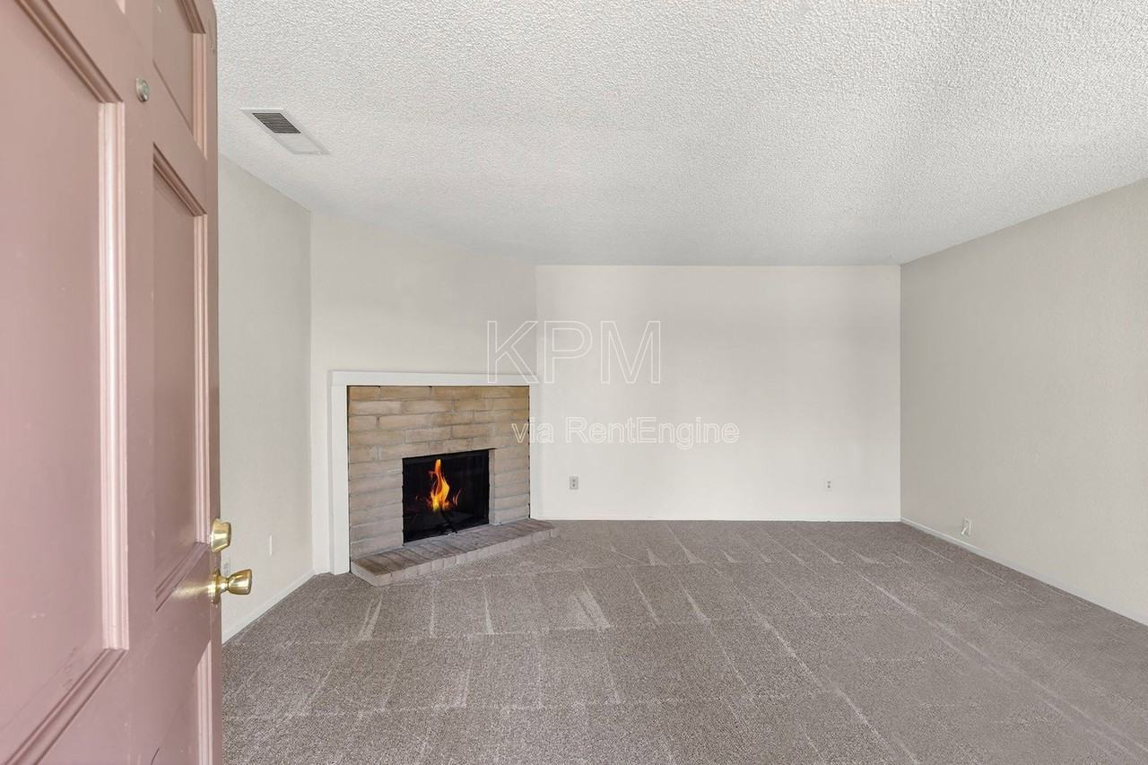 7356 Kelley Dr - Photo 4 of 26