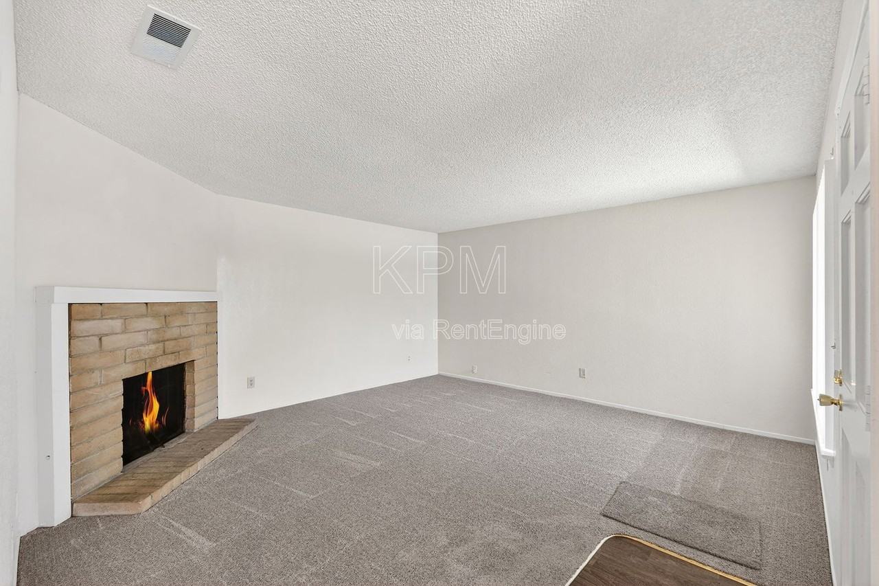 7356 Kelley Dr - Photo 5 of 26