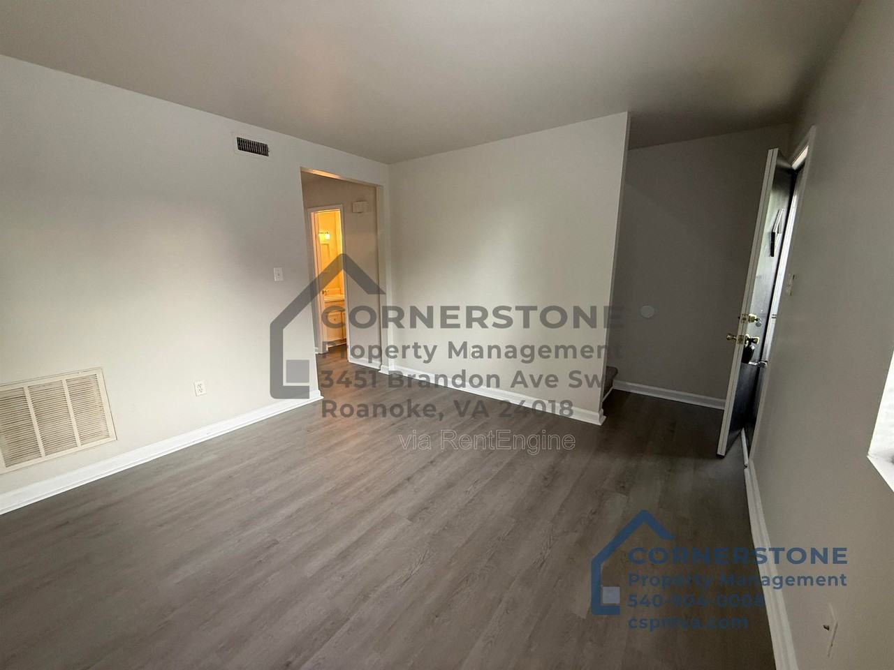 106 Lee Ave Ne #10 - Photo 7 of 13