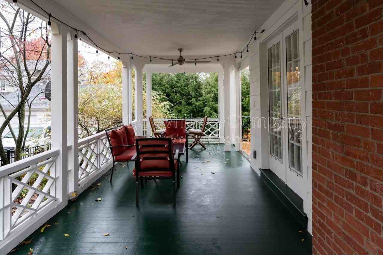 63 Van Buren Ave - Photo 3 of 30