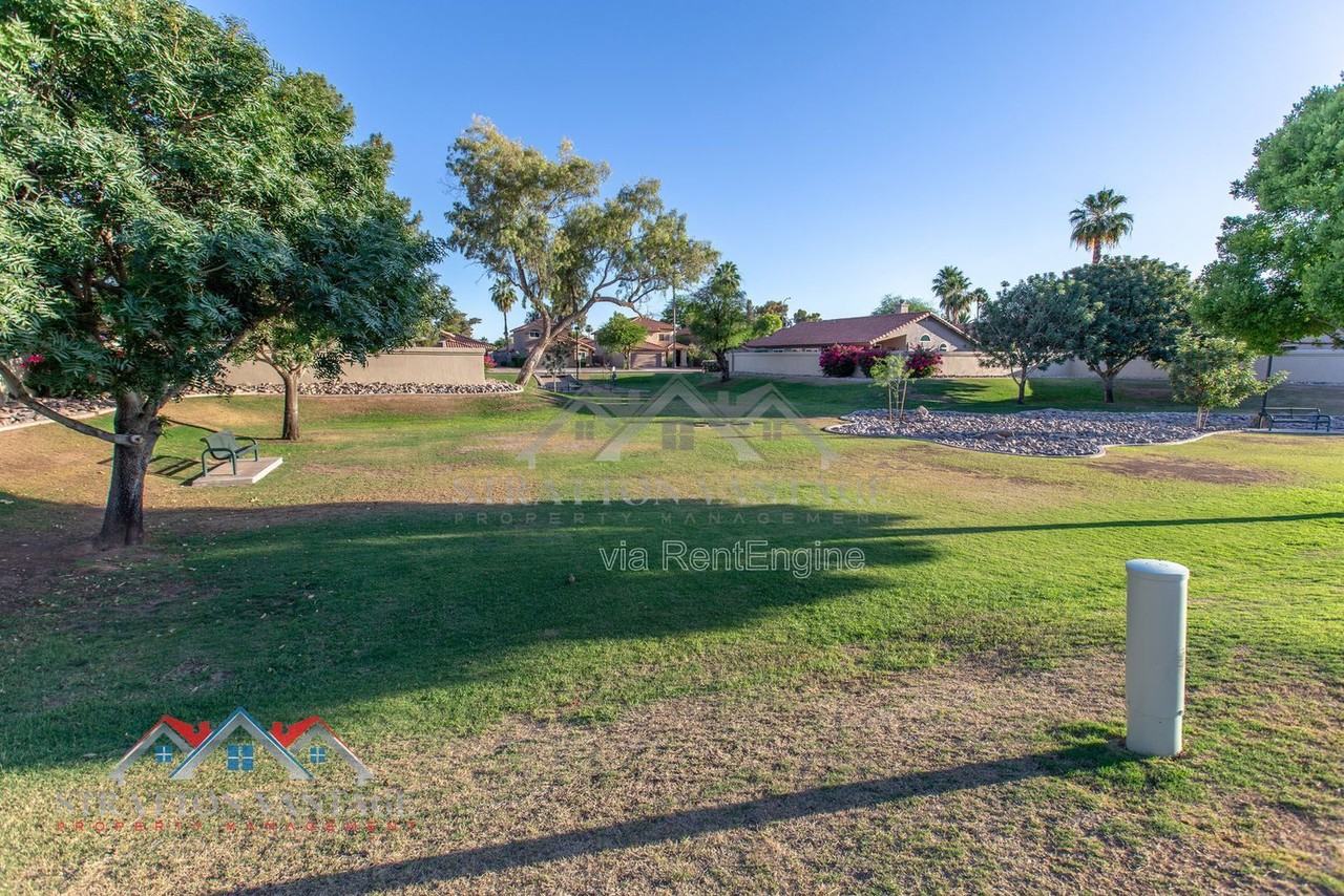 3470 W Ironwood Dr - Photo 2 of 50