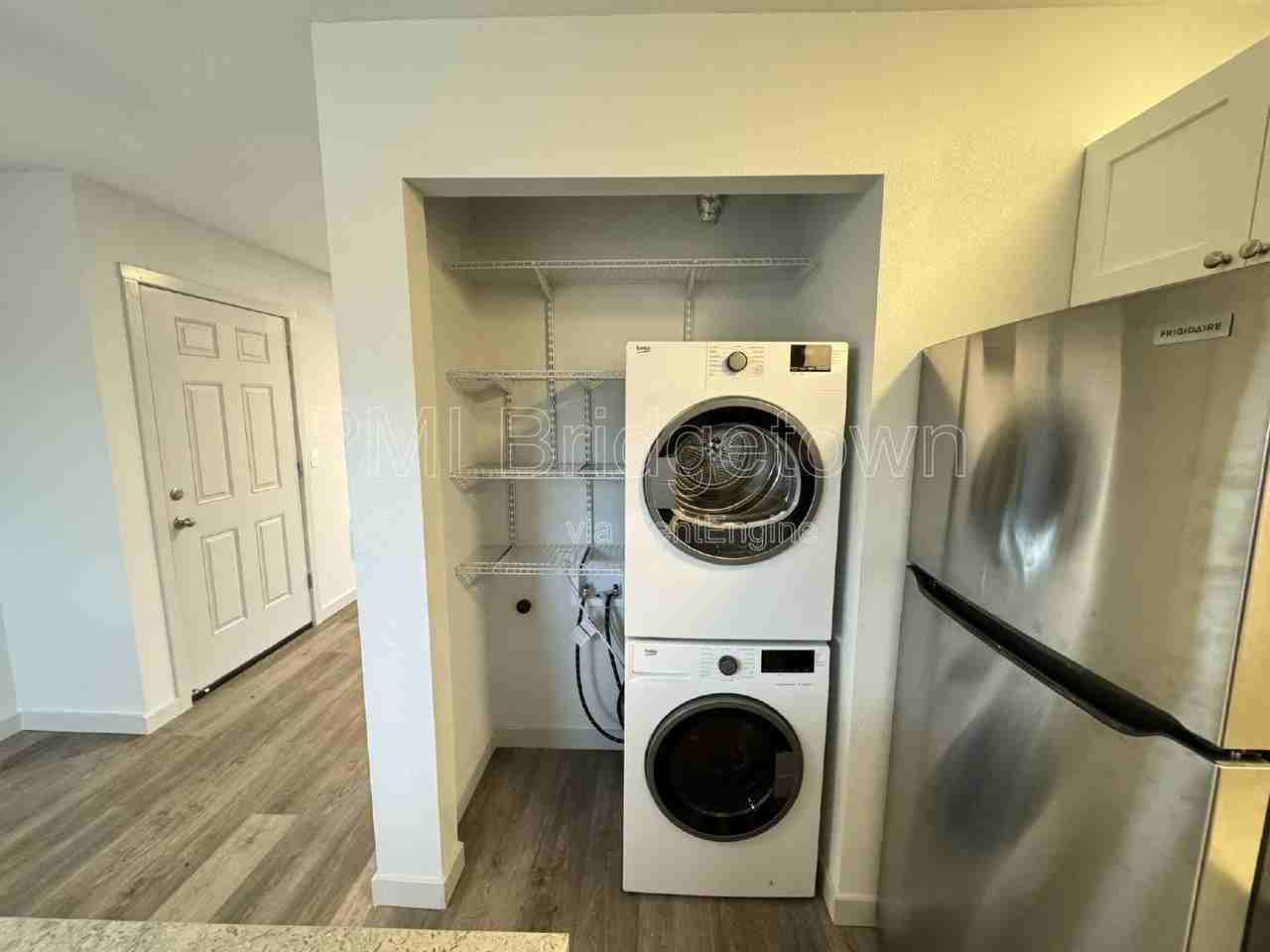 4800 Se Boardman Ave #6 - Photo 5 of 15