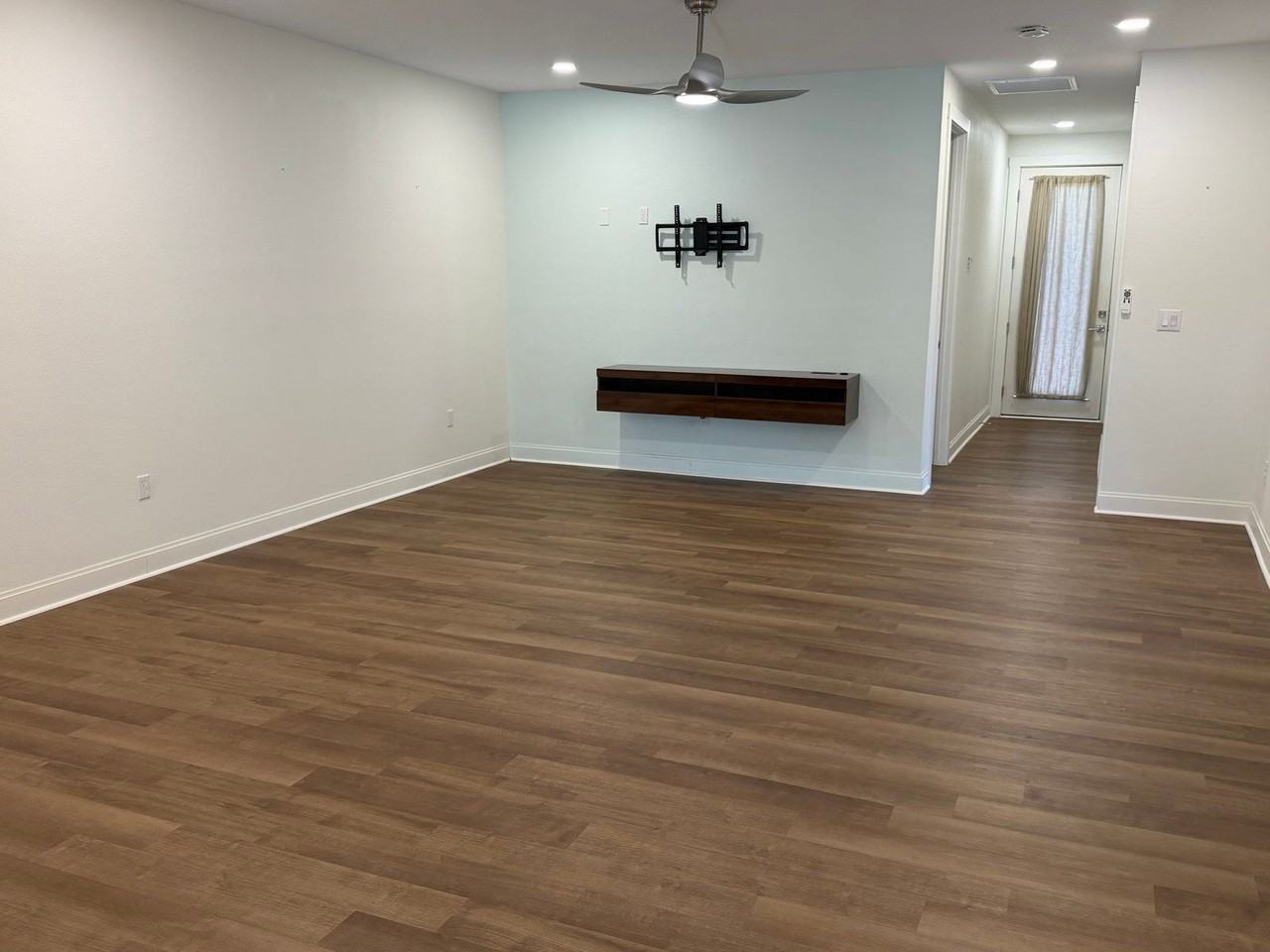 2421 India Palm Dr #2421 - Photo 3 of 15