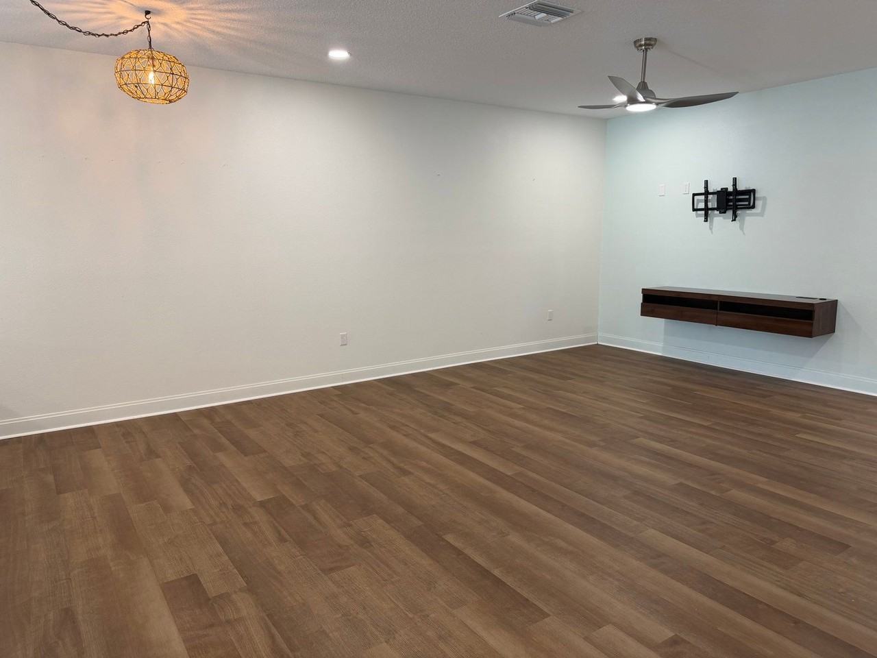 2421 India Palm Dr #2421 - Photo 4 of 15
