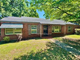 featured image of 804 Hillman St