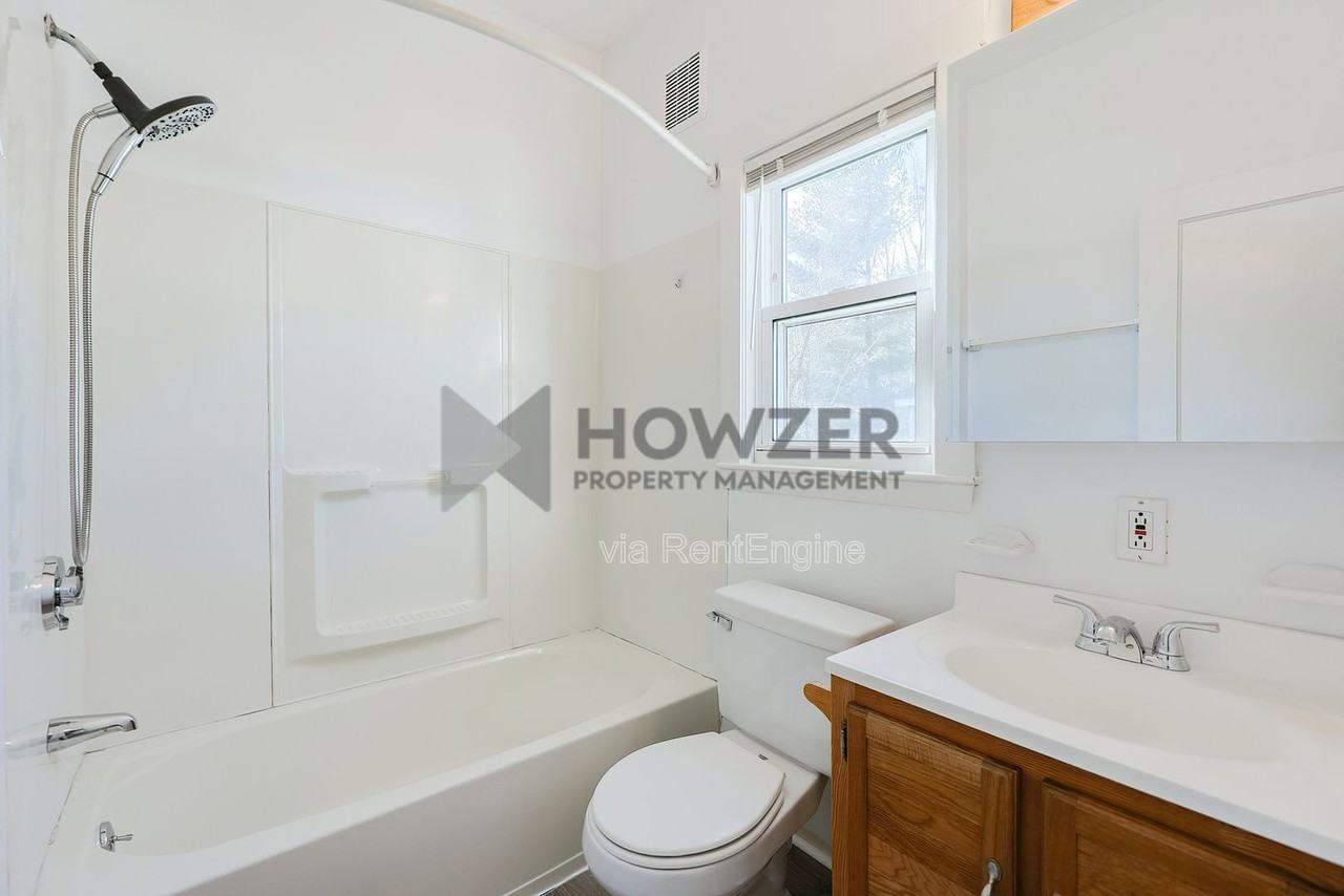 128 Arnold St #1 - Photo 3 of 21