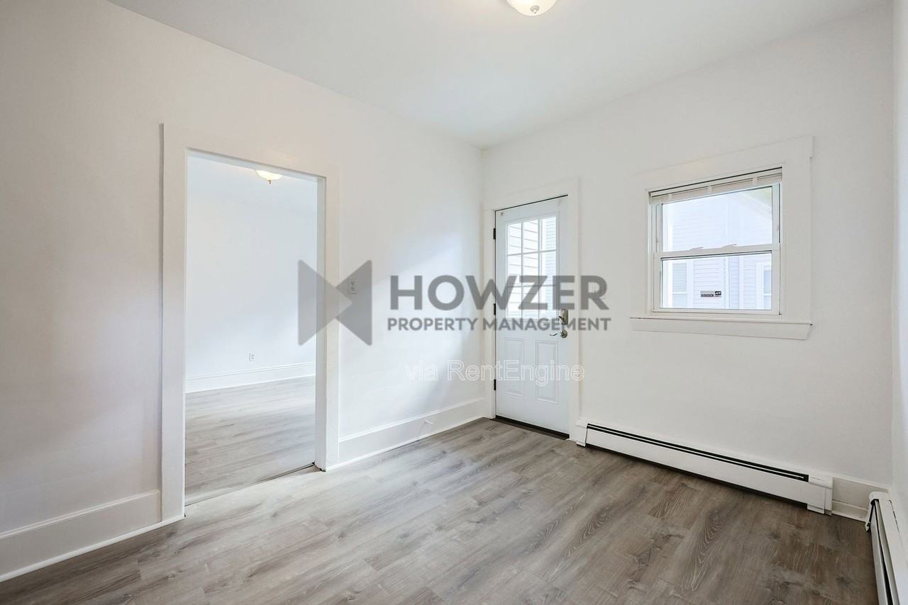 128 Arnold St #1 - Photo 5 of 21