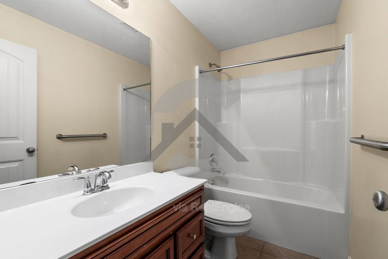 2340 Linda Dr - Photo 6 of 13
