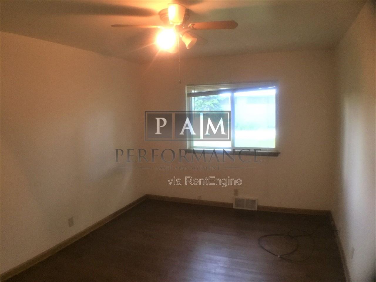 5327 N Mohawk Ave #2 - Photo 6 of 10