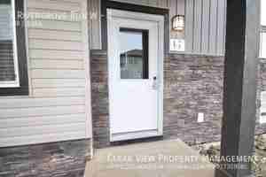 featured image of 11 Rivergrove Run W #3