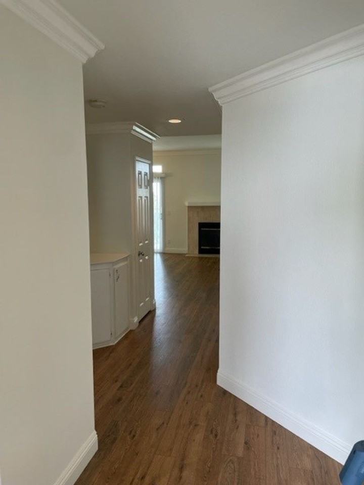 72 Campton Pl - Photo 2 of 17