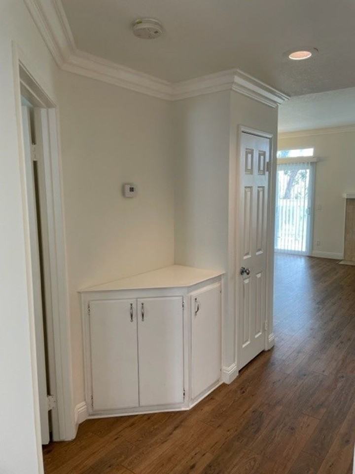 72 Campton Pl - Photo 3 of 17