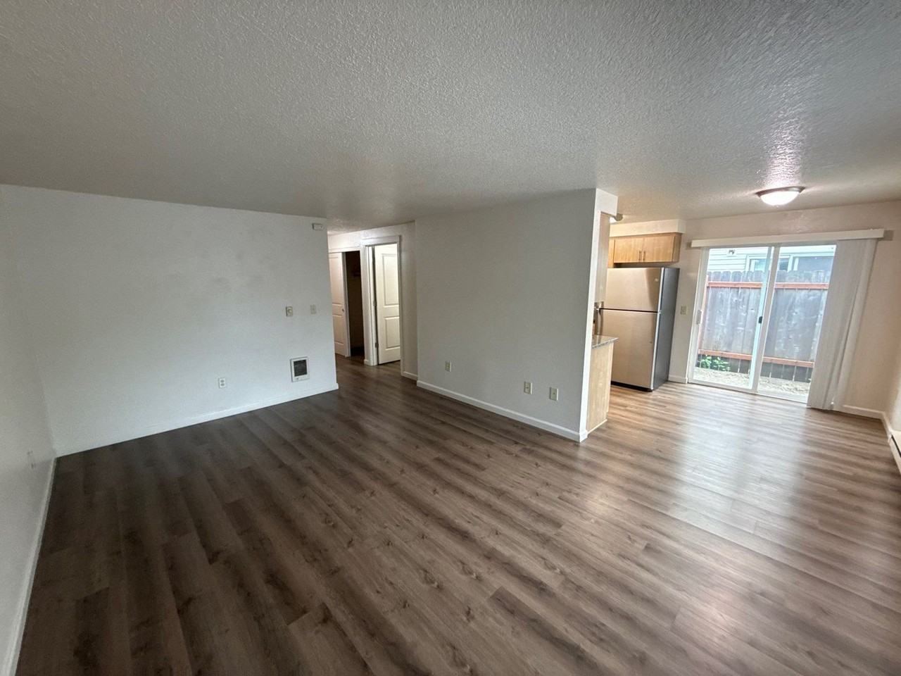 917 Bryan Ct - Photo 3 of 24