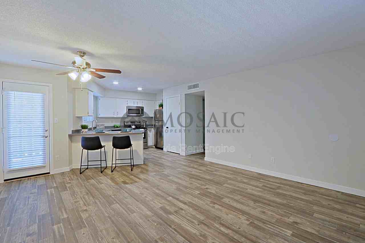 1818 N 40th St #217 - Photo 4 of 9