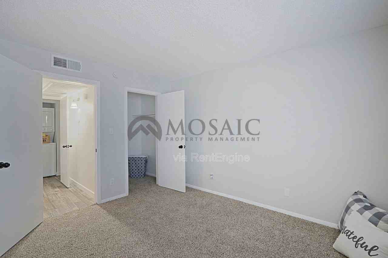 1818 N 40th St #217 - Photo 5 of 9
