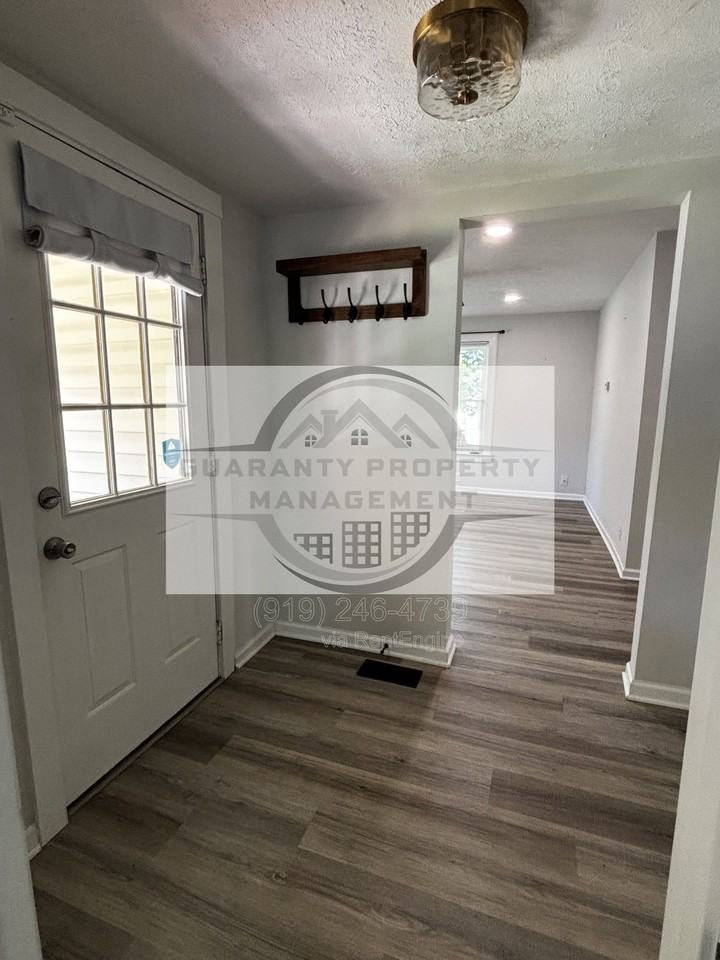201 N 17th St - Photo 5 of 26