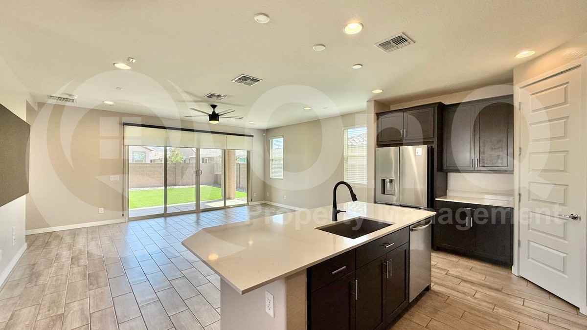 2323 W Grenadine Rd - Photo 3 of 22