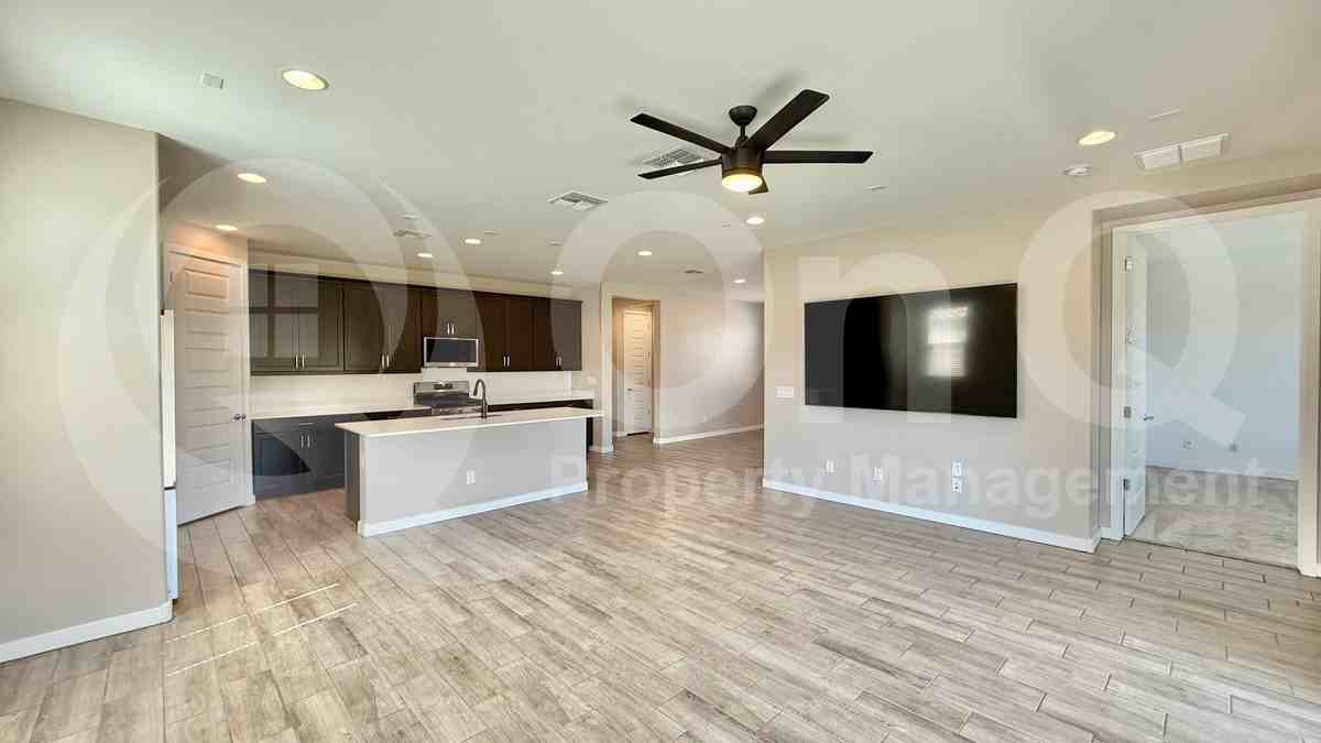2323 W Grenadine Rd - Photo 5 of 22