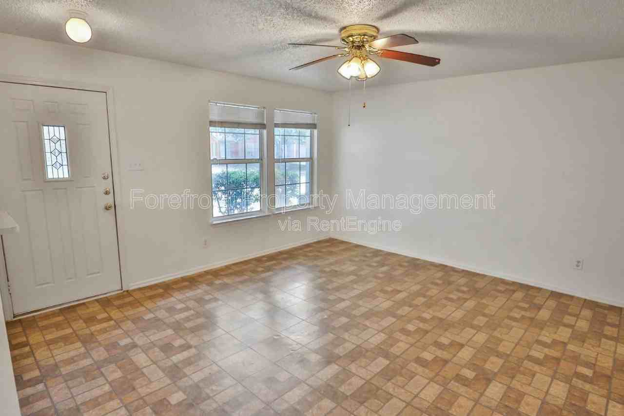 1815 Big Rock Dr - Photo 4 of 19