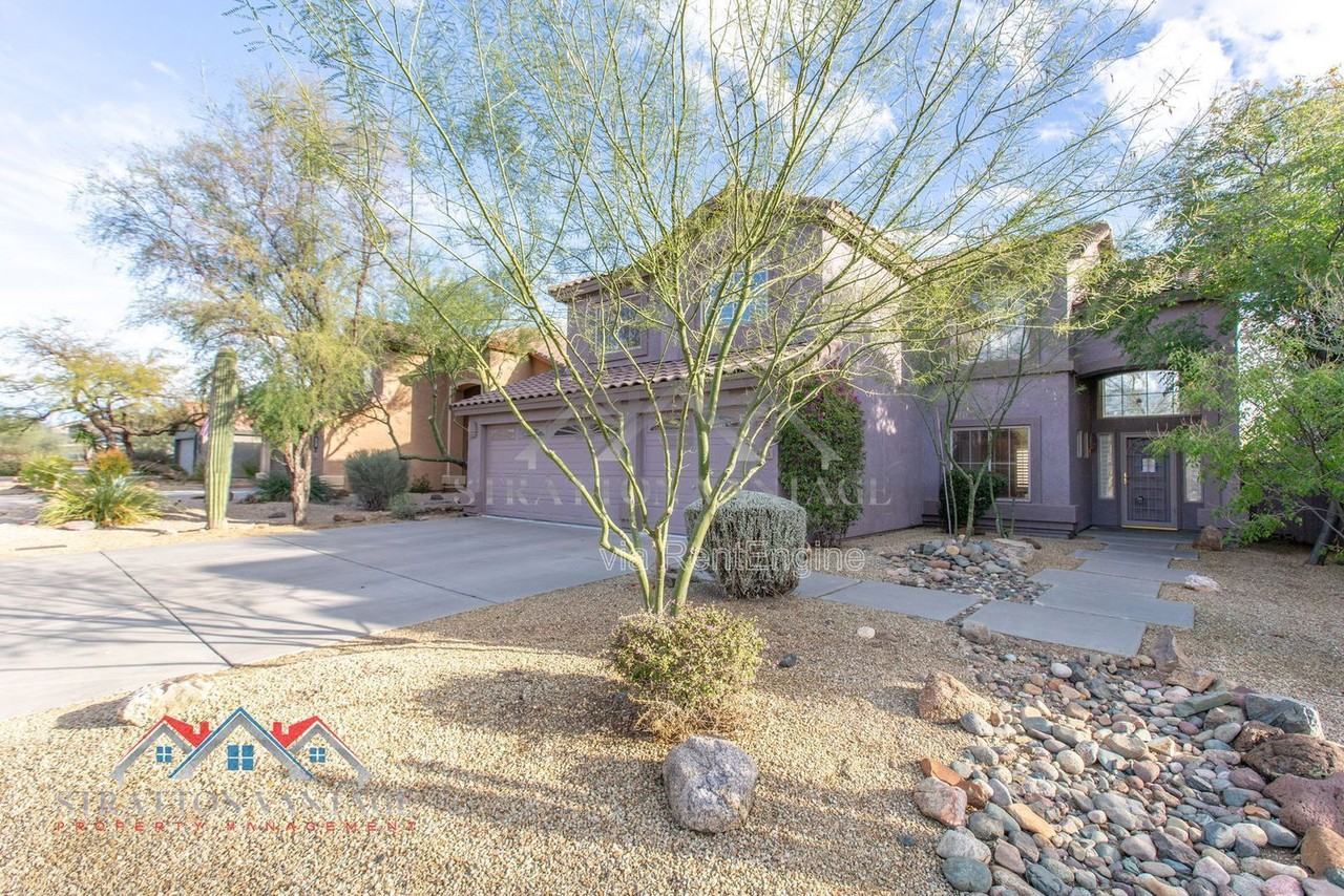 4613 E Thorn Tree Dr - Photo 3 of 50