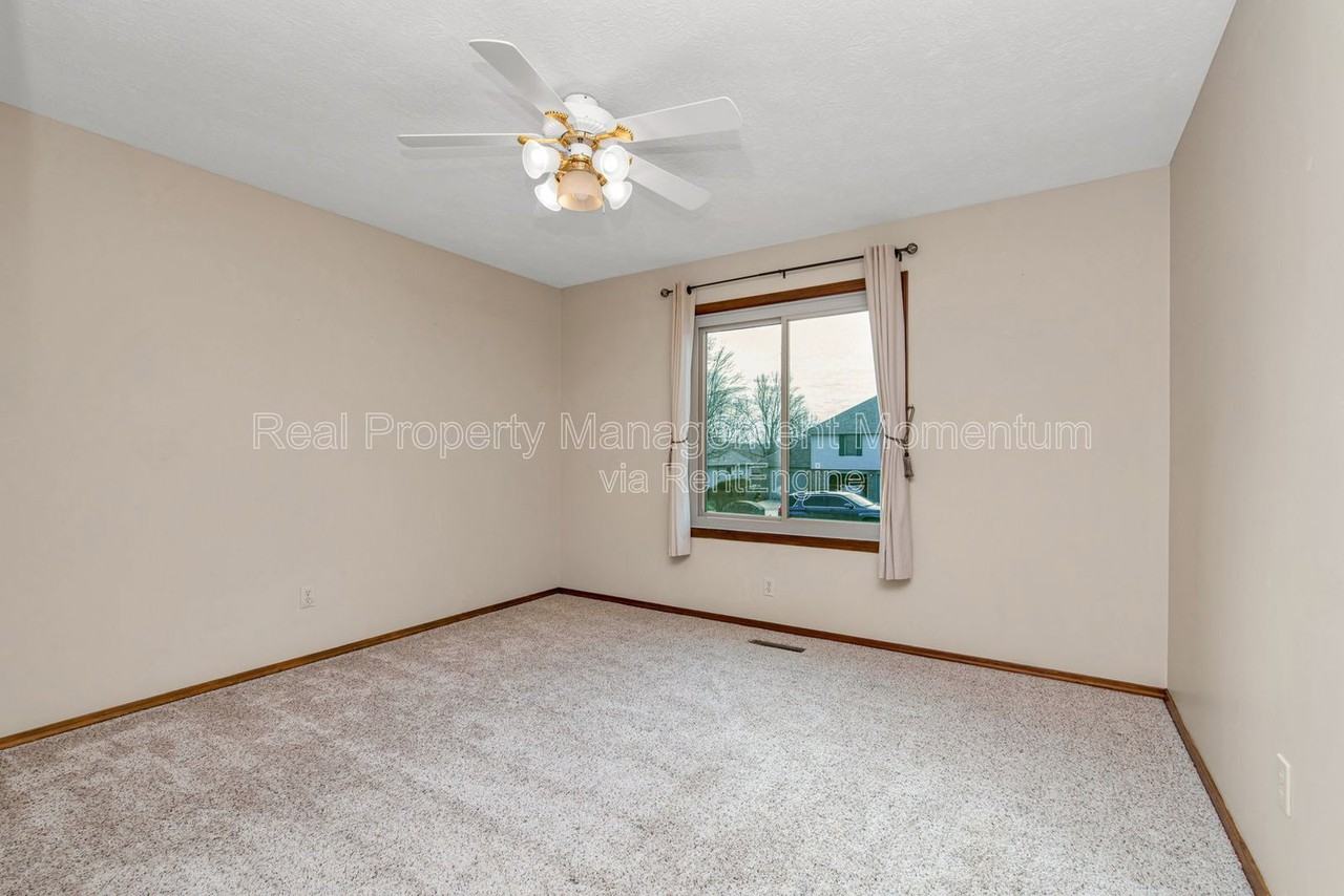 2183 W Arlington St - Photo 5 of 43