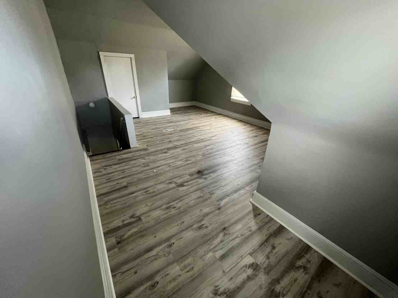 408 Burlington AveApt #2 - Photo 6 of 8