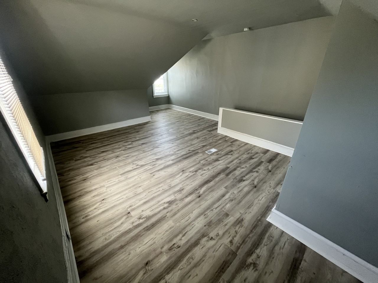 408 Burlington AveApt #2 - Photo 7 of 8