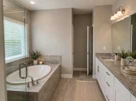 featured image of 4830 Epps Ln