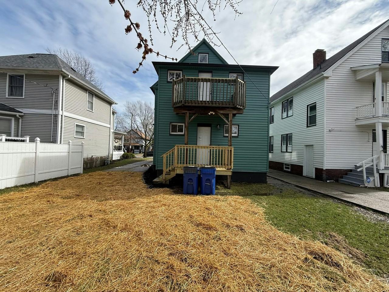1326 West 110th Street, Unit First Floor - Photo 3 of 11
