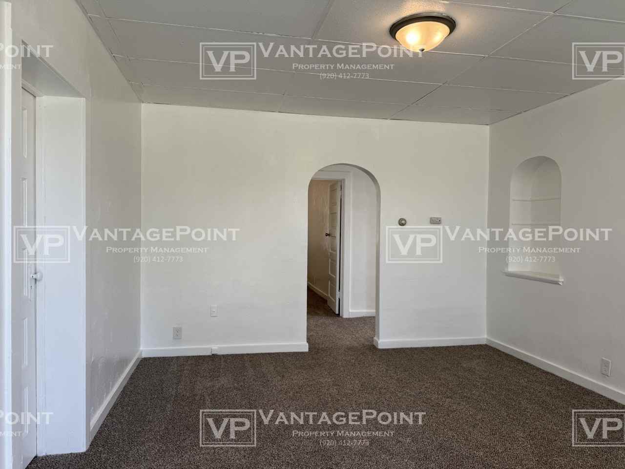 820 N Irwin Ave #820 - Photo 5 of 15