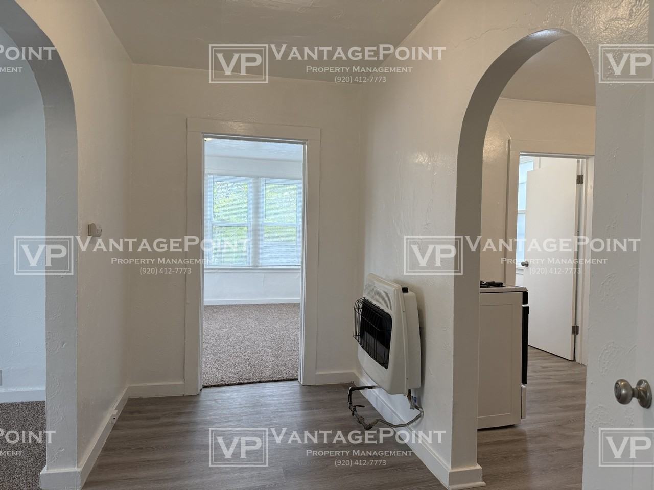 822 1/2 N Irwin Ave #822-1-2 - Photo 3 of 11